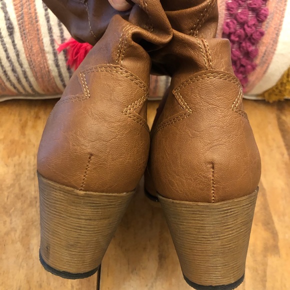 Adorable slouch boots - Picture 11 of 12